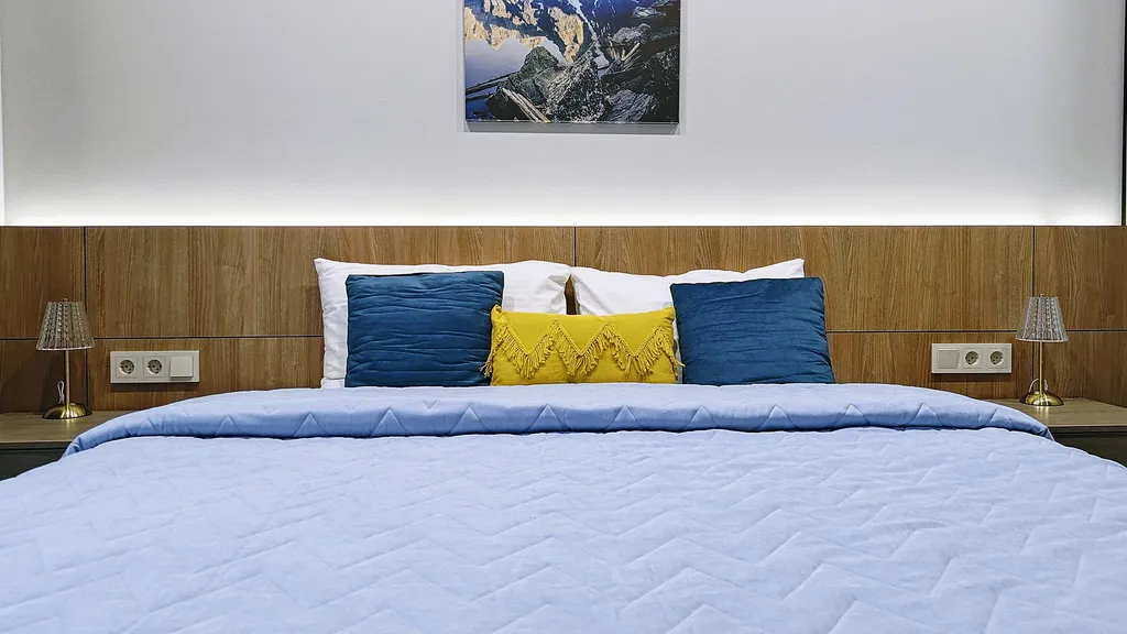 Студия в центре с балконом и видом на горы + бассейн/сауна