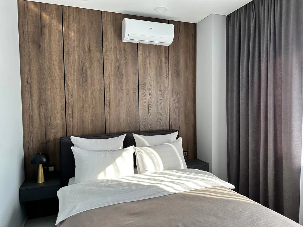 Стильные апартаменты в новом доме с видом на город