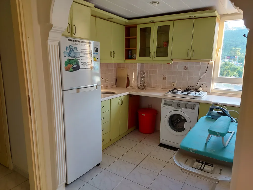 Апартаменты с кухней и ванной в номере в Бельдиби