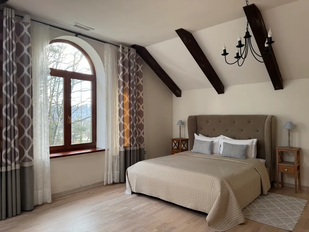 Вилла с бассейном