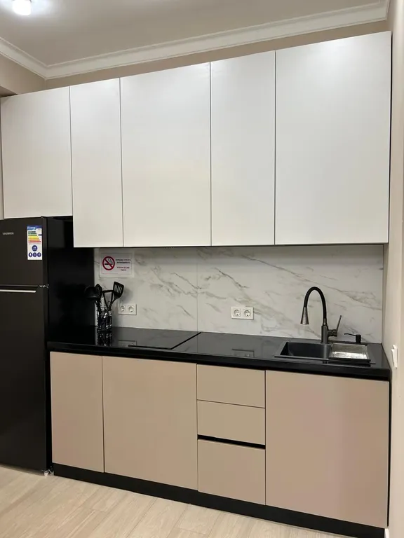 Стильная квартира с балконом в верхней части города