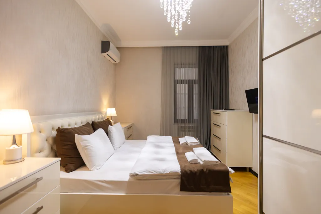 2 спальни + гостиная, прямой балкон с видом на гору Таргова