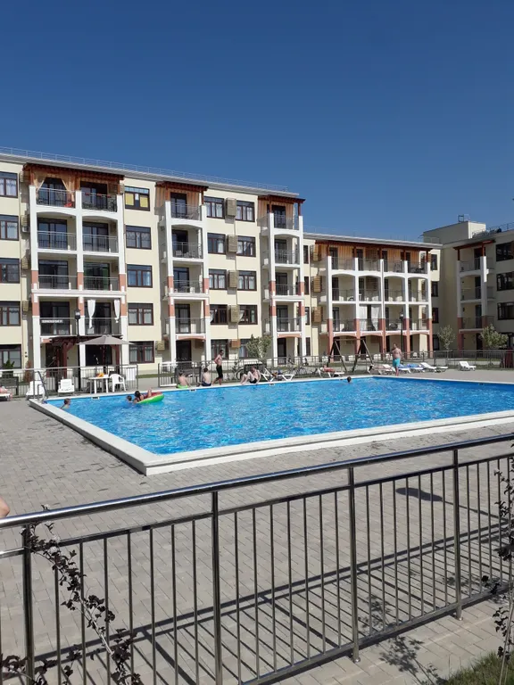 Отдых на кипарисовом озере