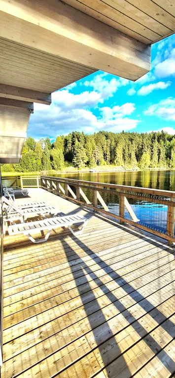 Раухала Стеклянный Коттедж на воде