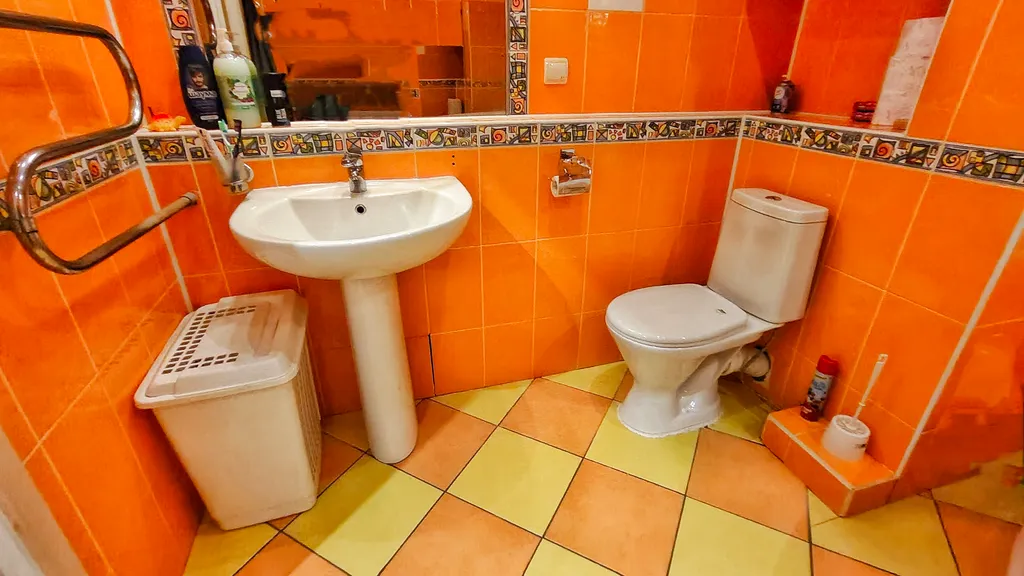 Трёхкомнатная квартира с большой кухней-гостиной возле Биг Вуд