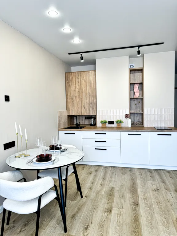 Студия в центре города с видом на набережную