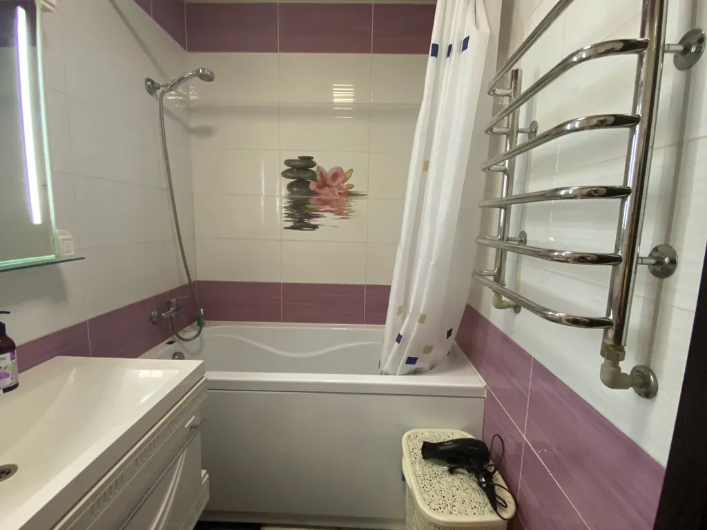 Большая однушка с хорошим ремонтом в центре