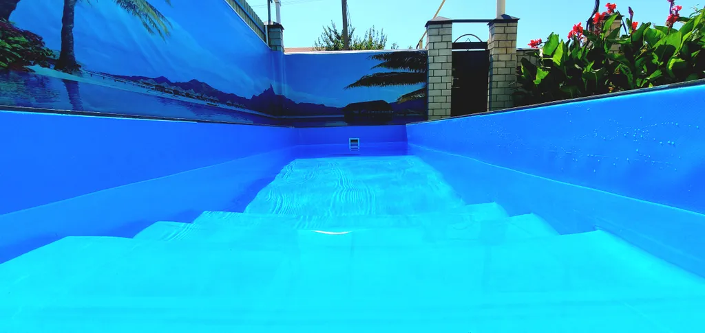 Просторный номер для семьи в небольшом уютном доме с хорошим бассейном