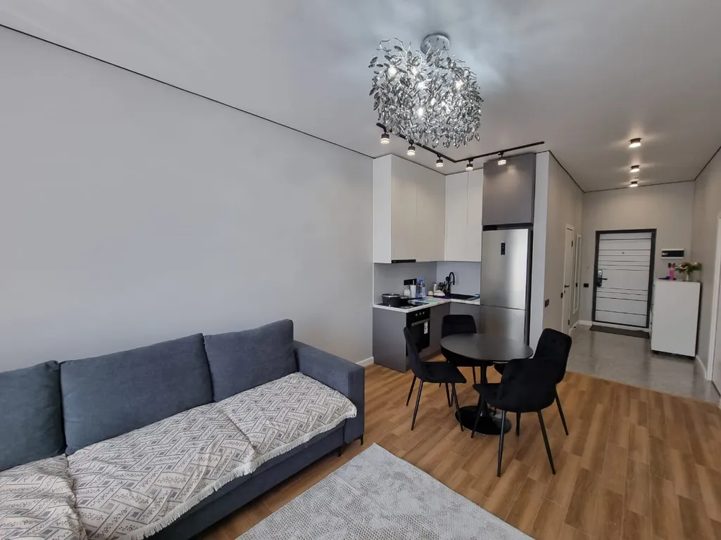 уютная двухкомнатная квартира рядом с Grand park