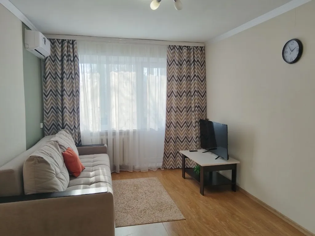 Студия с видом на парк