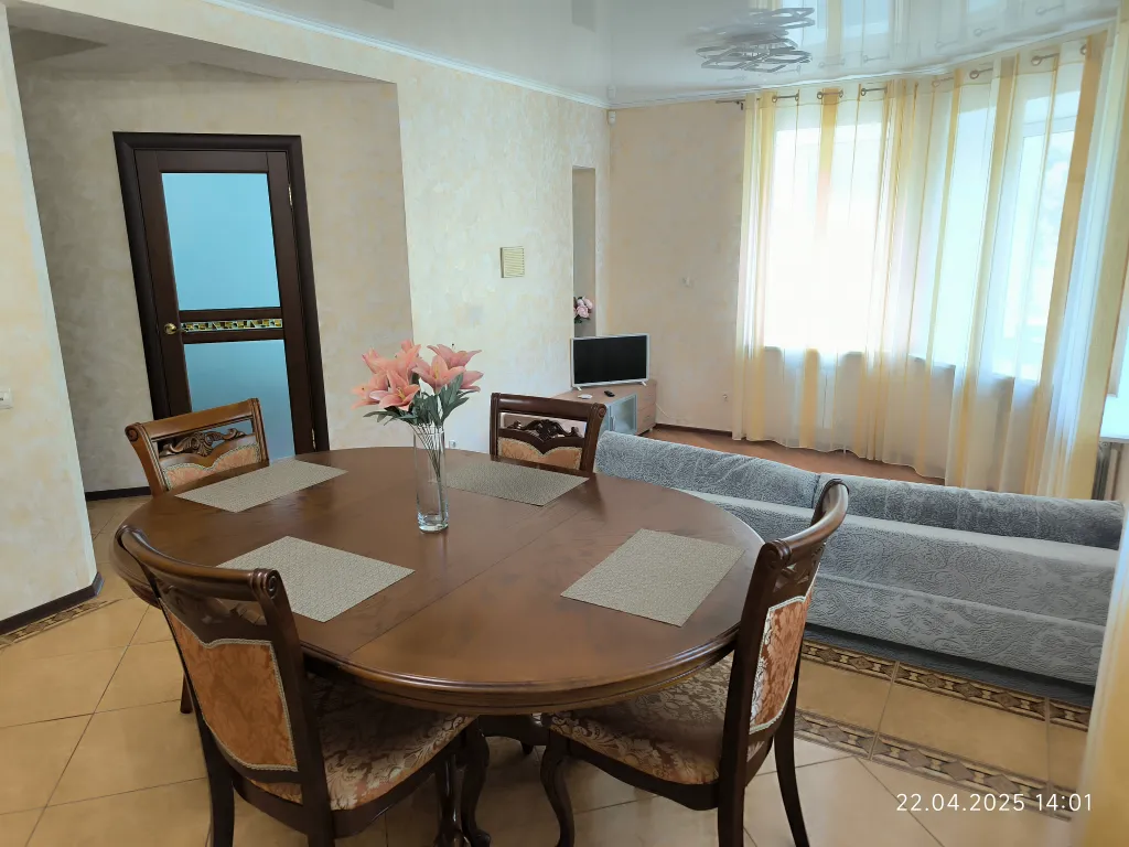 Золотая набережная - квартира в сердце старого города