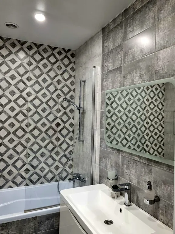 Уютная евродвушка в новом доме с видом на Лавру