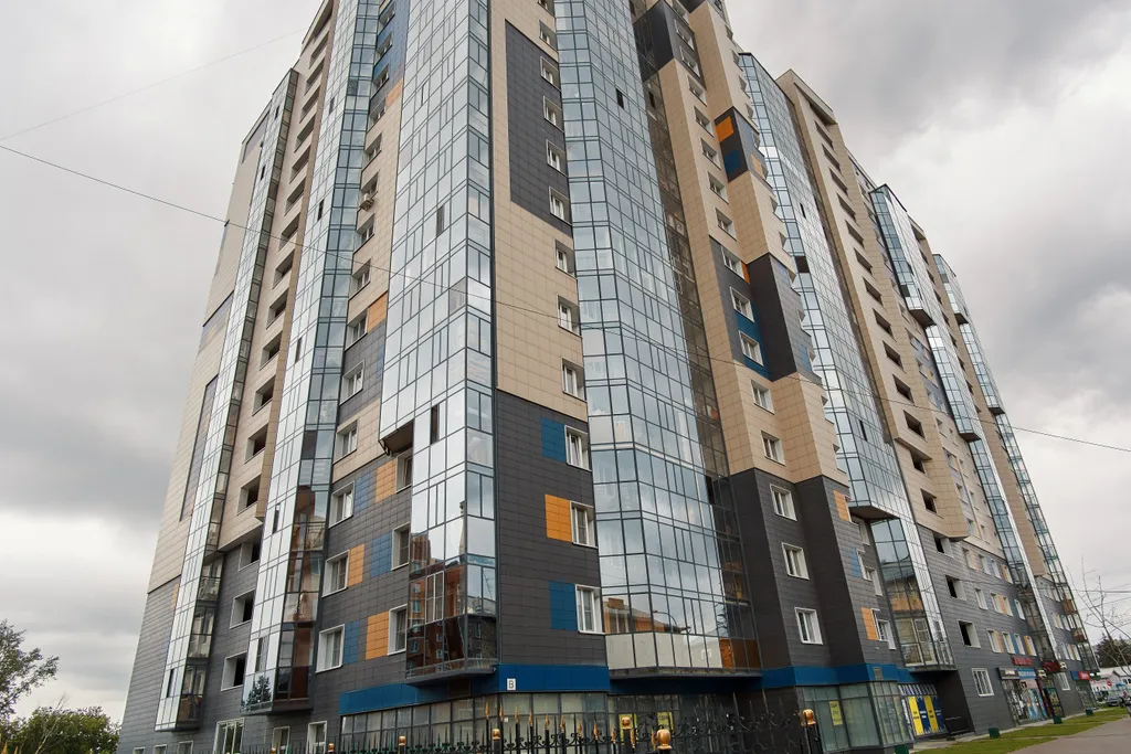 Квартира Большая люкс квартира + теплая парковка — Новосибирск