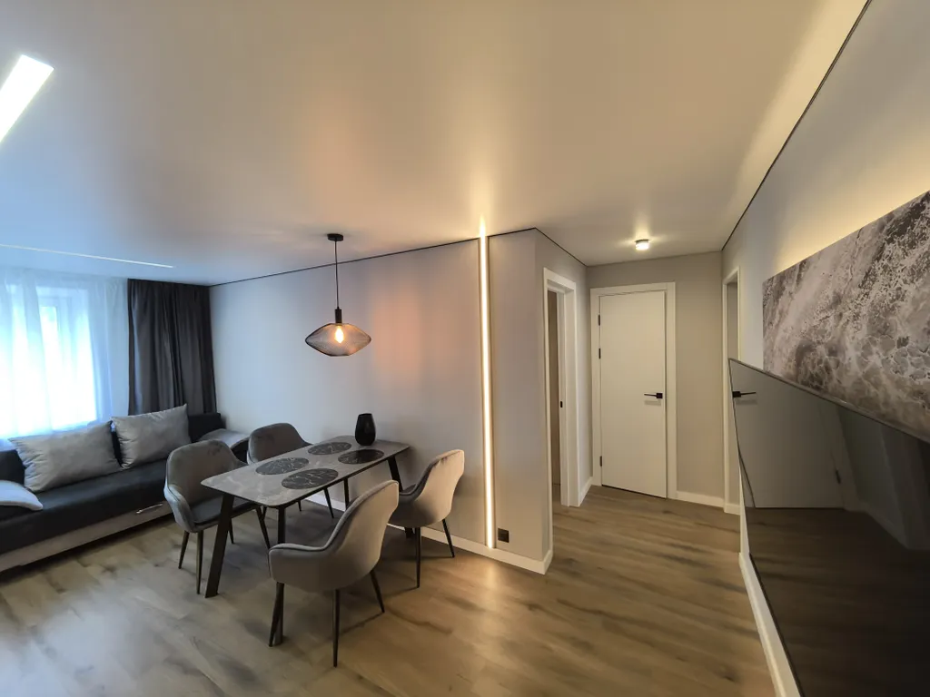 3-комн на Тушканова- 4 кровати