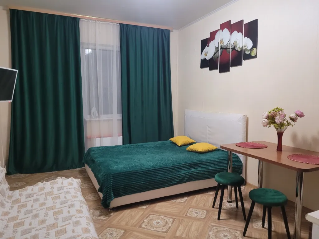 Уютная квартира — аренда посуточно в Сургут