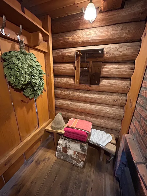 Двухэтажный дуплекс с камином и русской баней