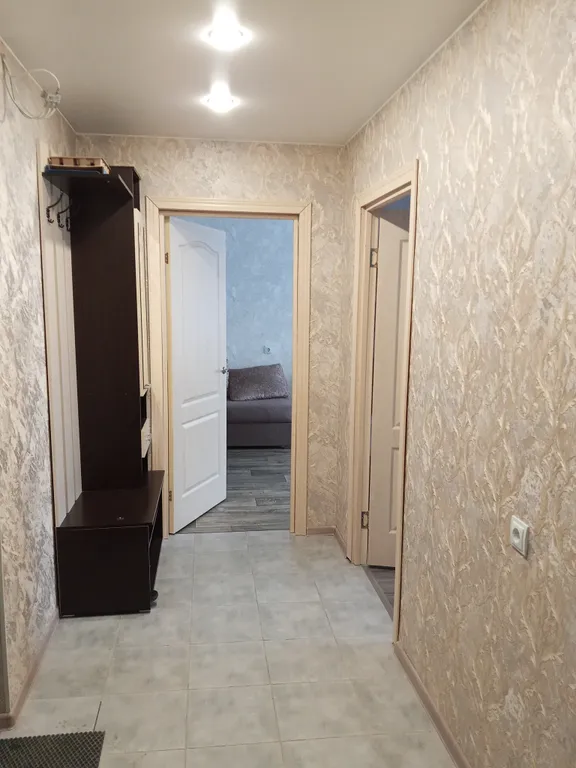 Двухкомнатная квартира в новостройке, рядом центр города