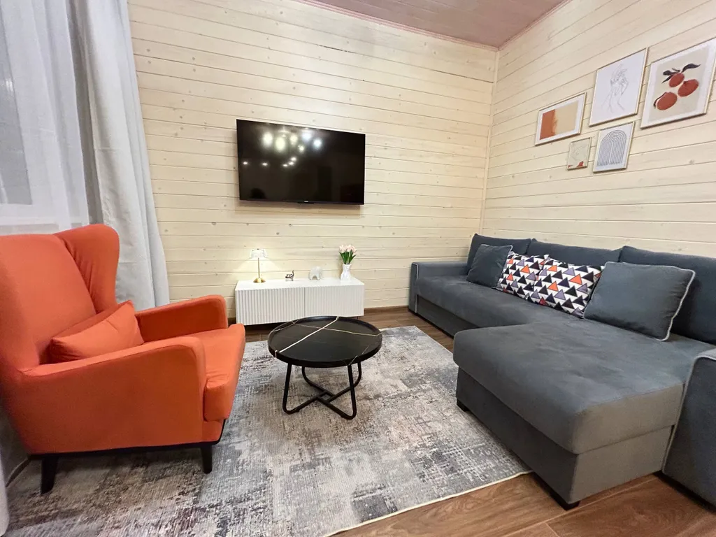 Дом с собственным сосновым лесом недалеко от поселка Сосново