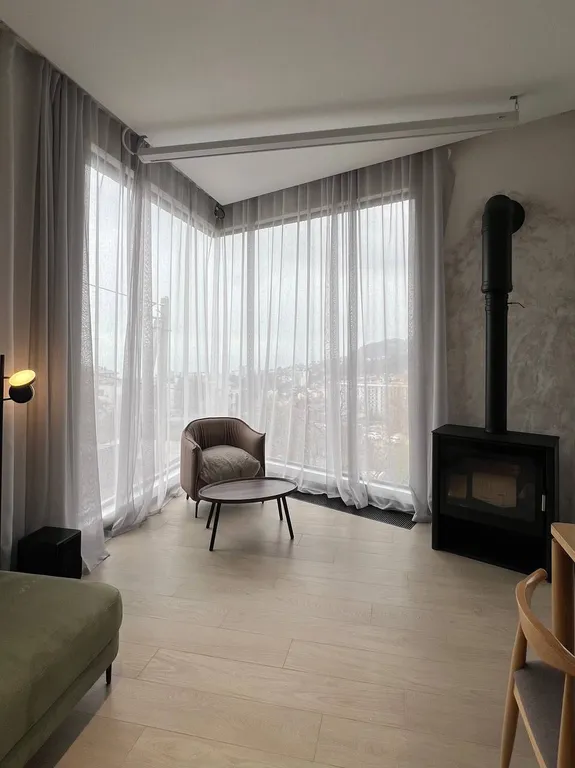 Новый стильный дом с видом на море