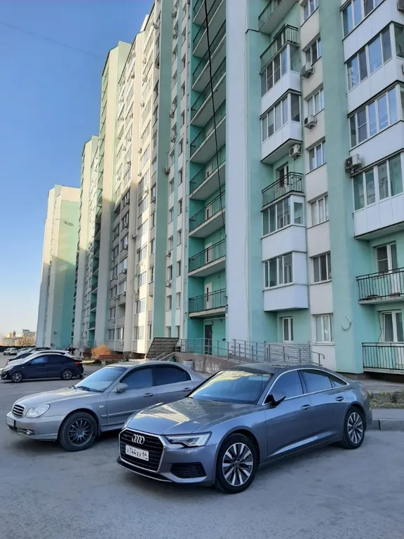 Уютная свежая квартира у набережной