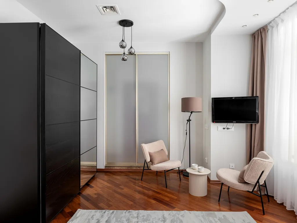 Просторная четверка в особняке на Старом Арбате