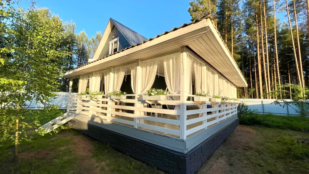 Коттедж Уютный домик в сосновом лесу — Кириши