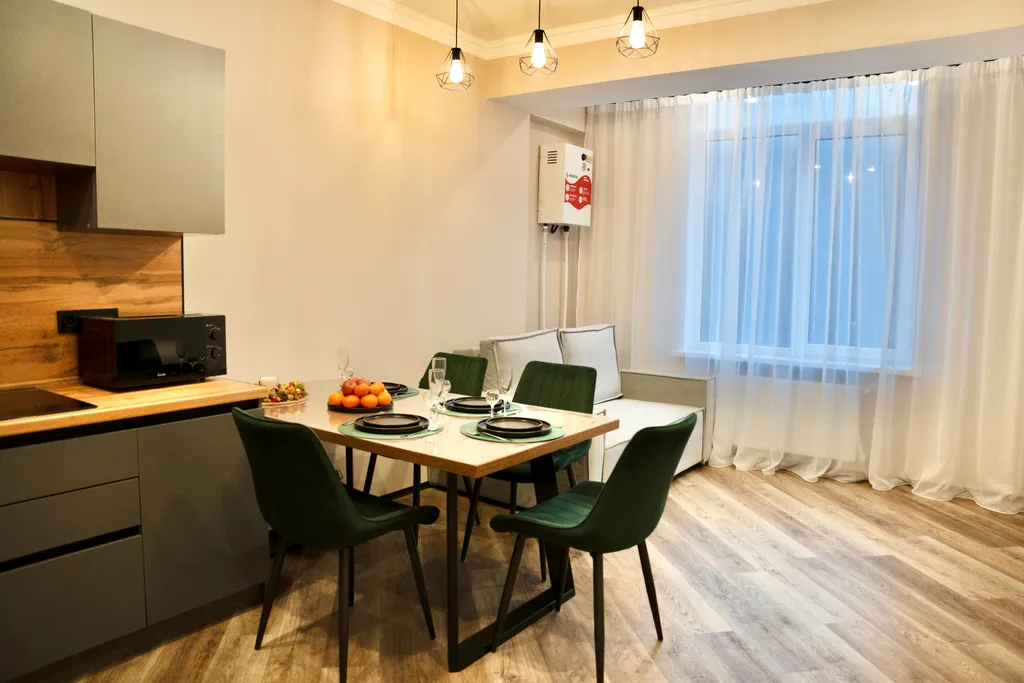 Уютные апартаменты у озера с видом на горы