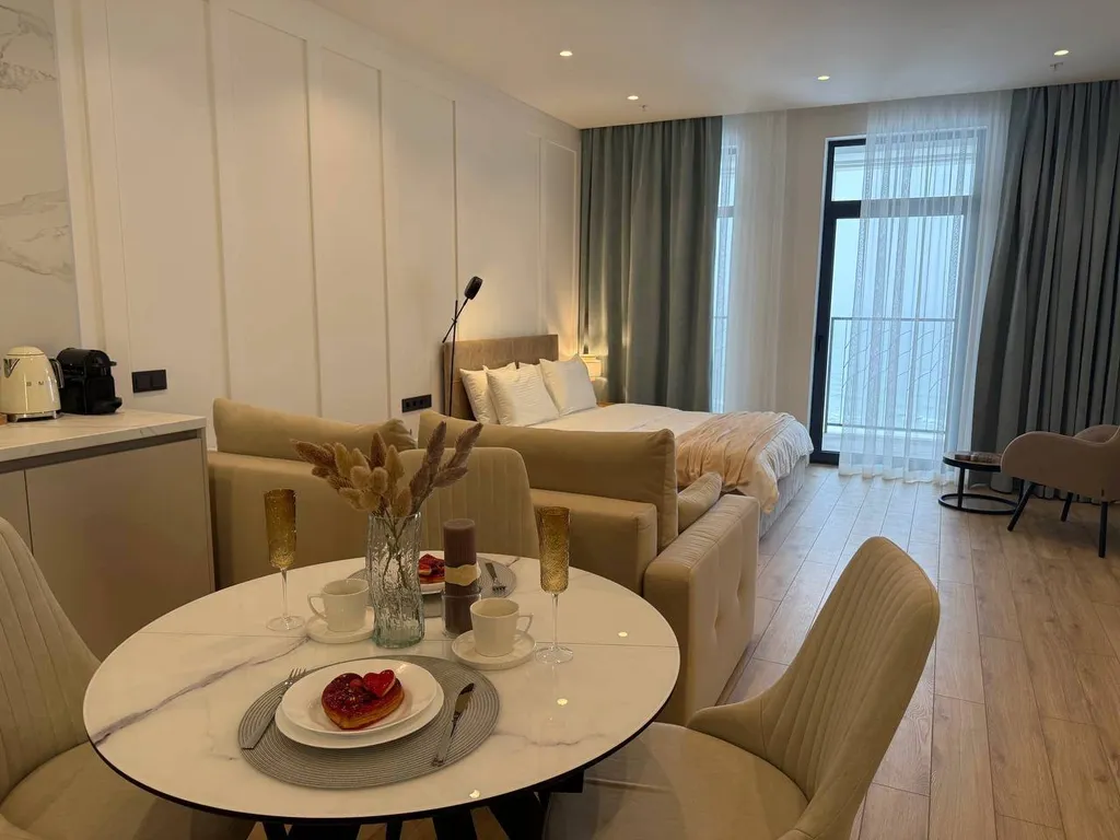 Мраморный бриз с панорамным видом на море