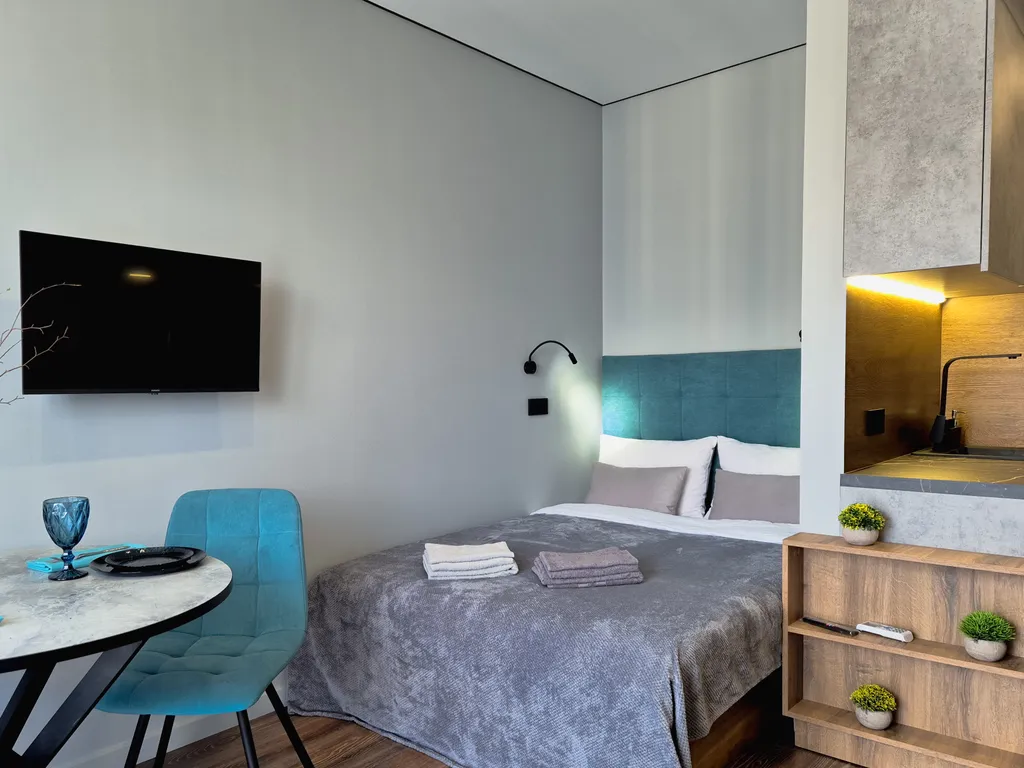 Уютная студия с ванной и прекрасным видом на реку и лес