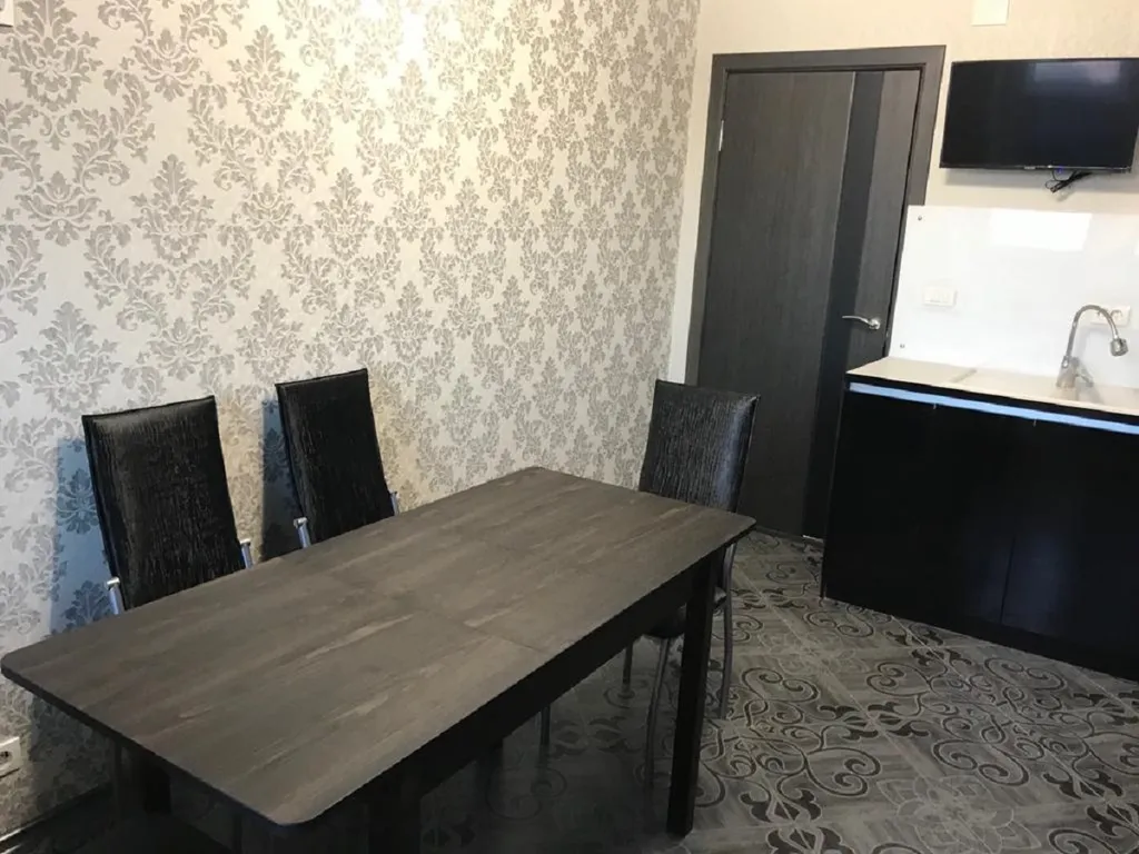 Квартира в центре города, напротив ЖД вокзала, рядом Цирк