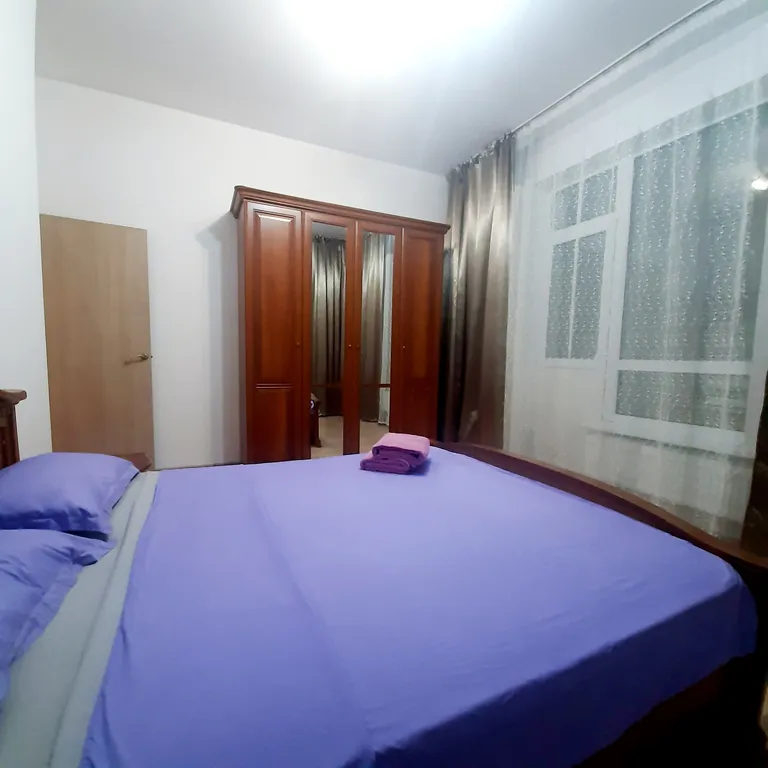 Уютная 2-х комнатная квартира возле Экспо