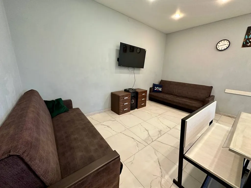 Свежий дом в черте города