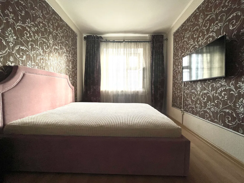 Отличная 2-я квартира в центре