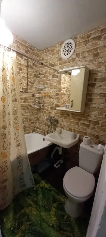 Бюджетная 2-х комнатная квартира в Приморском районе в 10 минутах от моря