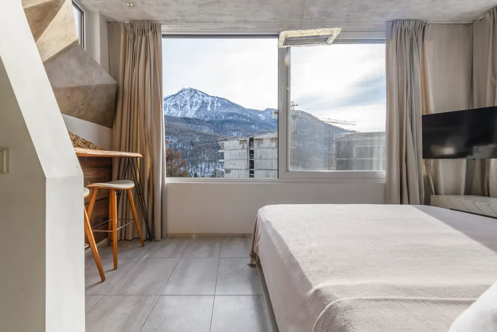 Дизайн-студия Лайт Люкс. Горная панорама из окна