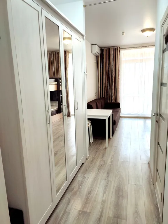 Уютные апартаменты с видом на бассейн