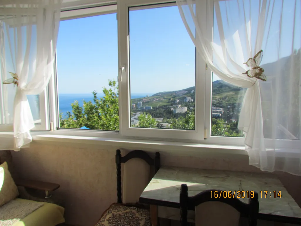 Квартира с видом на море спальный район