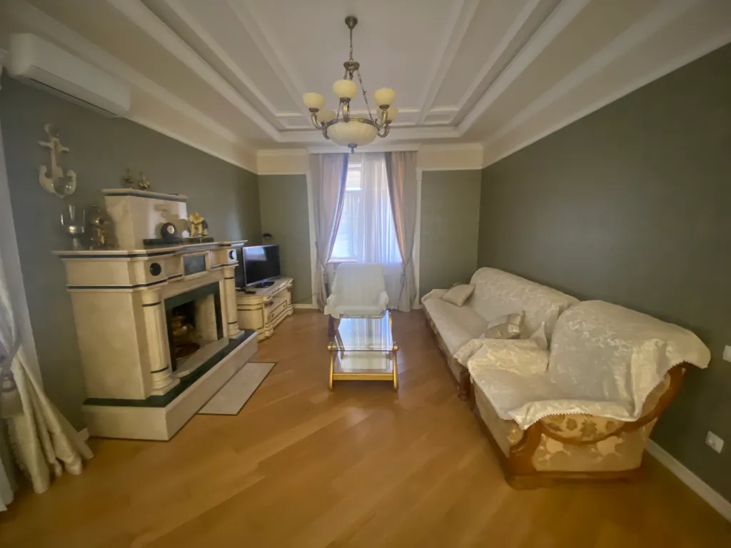 5-комнатный Дом