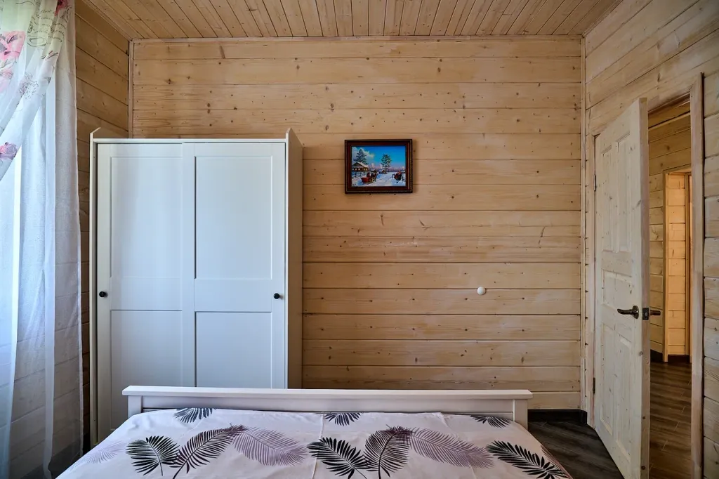 Коттедж Комфортабельный коттедж с дровяной сауной под Петергофом — Узигонты