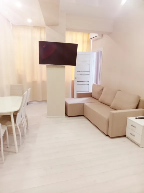 Квартира Отличная просторная квартира у чёрного моря — Сириус