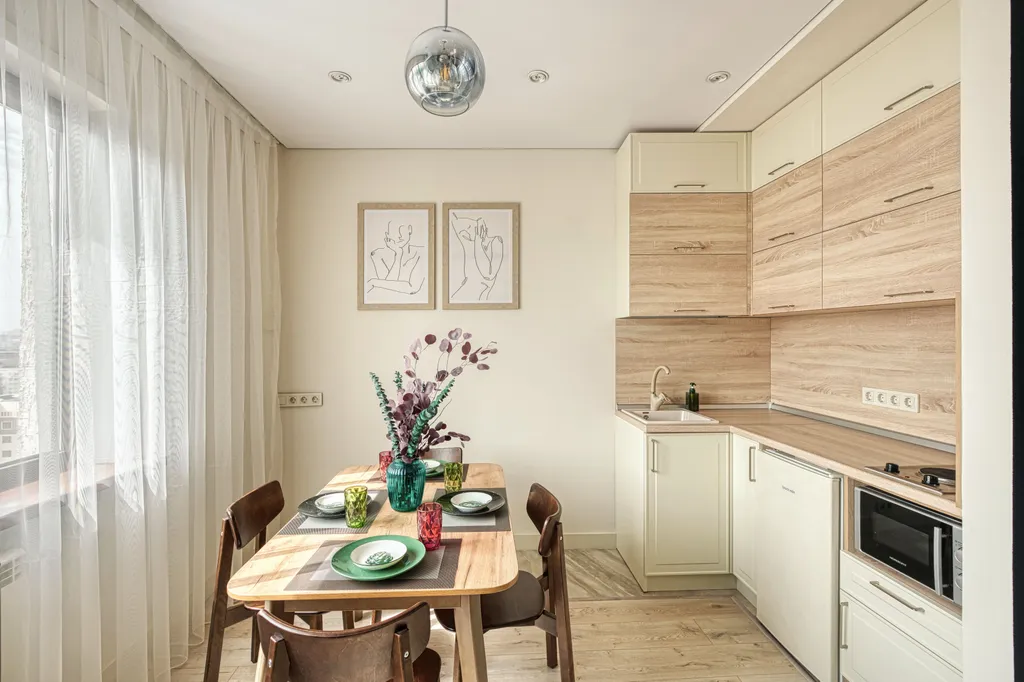 Современный апартамент в центре с видом на город и горы у метро