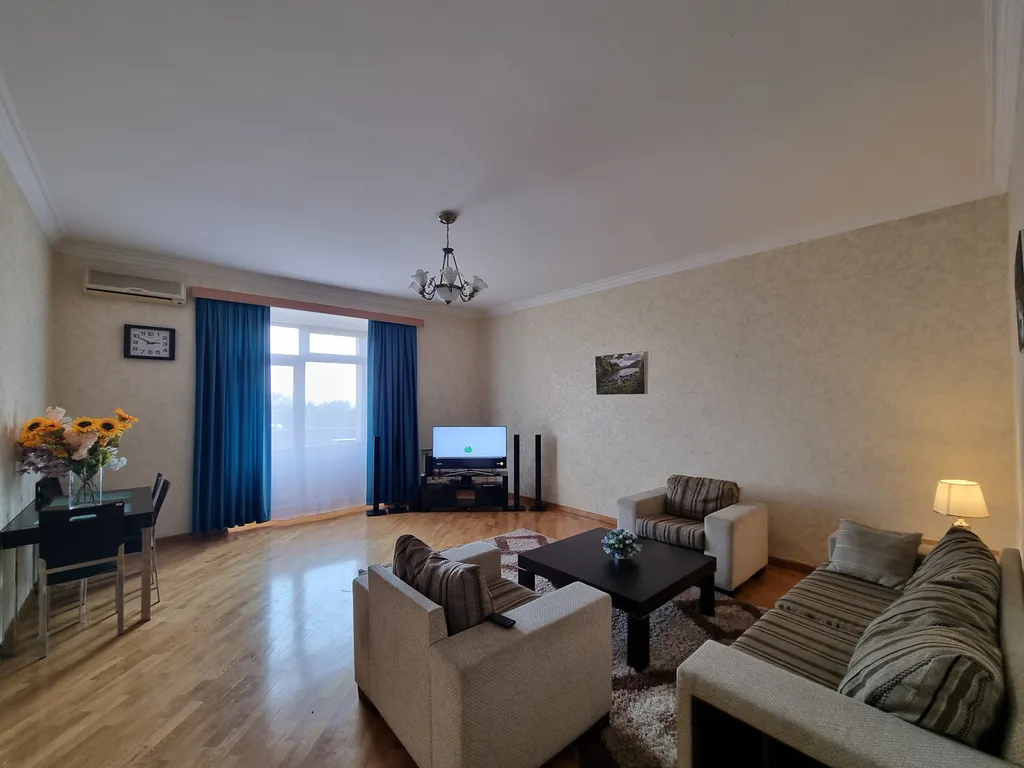 Квартира Сахиль апарт — аренда посуточно в Баку