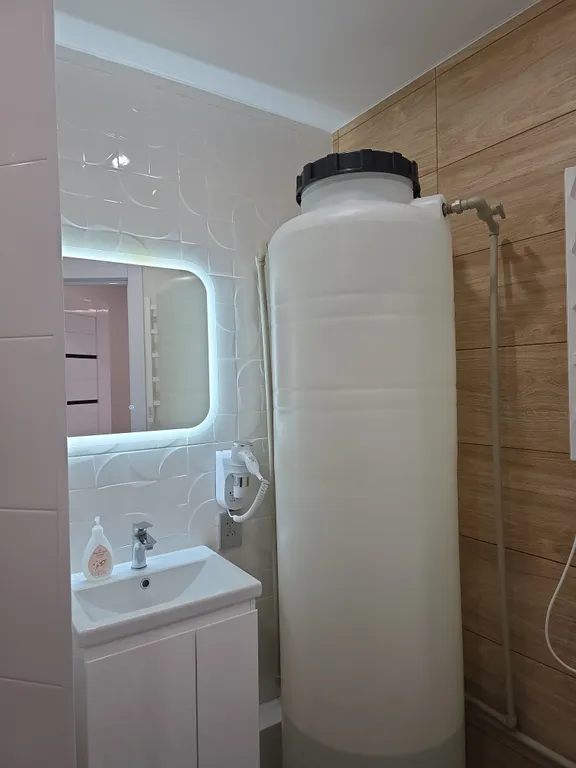 Новая квартира в центре с водой