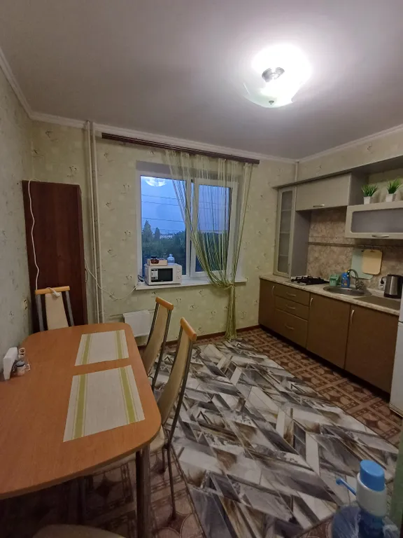 Однокомнатная квартира рядом с ГИБДД, выезд на Ростовское шоссе