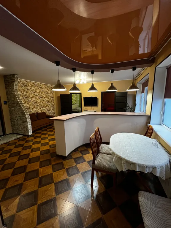 3-комнатная большая квартира — аренда посуточно в Чистополь