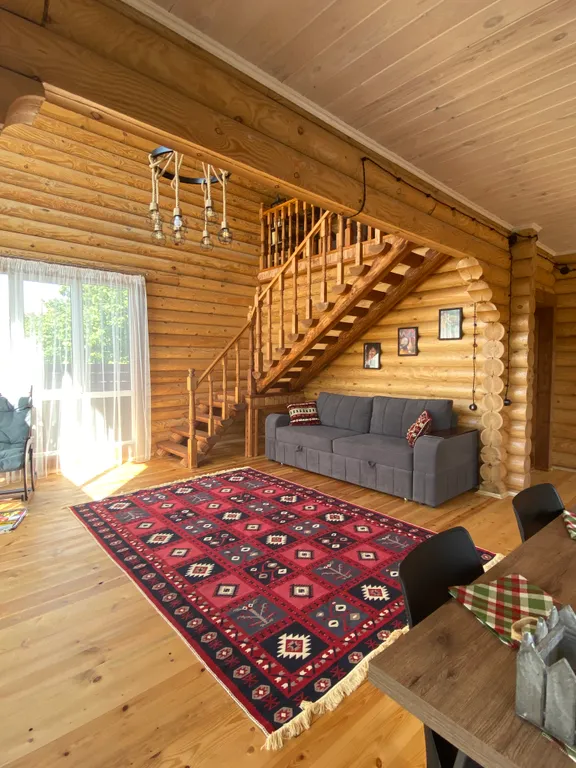 Дом из сруба в Самурском лесу