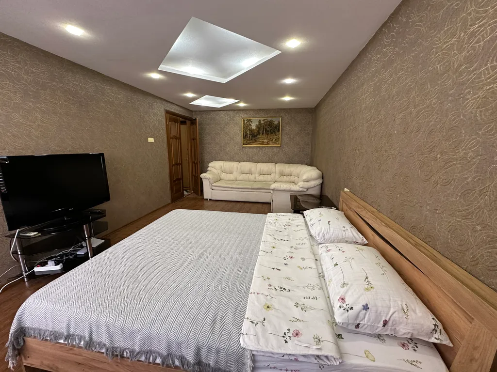 Двухкомнатная квартира с шикарным видом на набережную