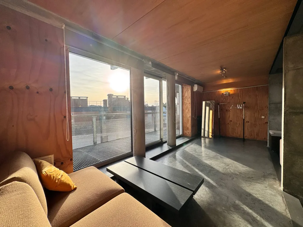 Эксклюзивная квартира в стиле лофт в элитном районе Светлогорска