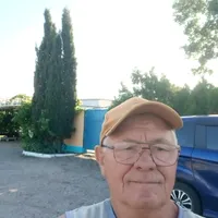 Геннадий