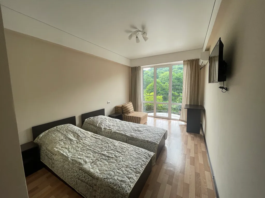 Просторный номер с уютным балконом